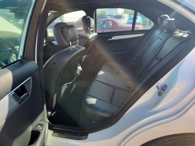 2012 Mercedes-Benz C 250 фото 12